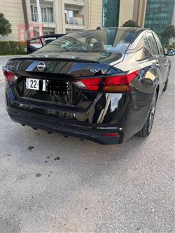 نيسان ألتيما